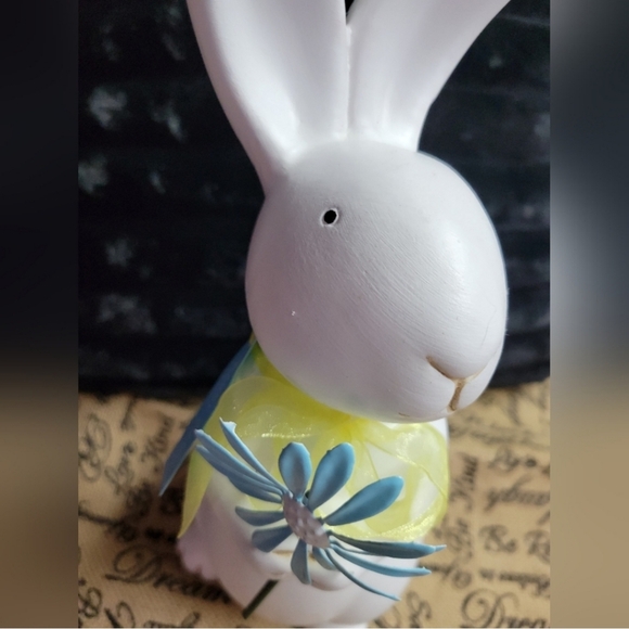 Ceramic Easter bunny he's holding a blue metal flower yellow bow - Picture 2 of 9